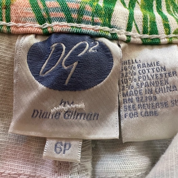 DG2 by Diane Gilman Printed Denim pants (6 Petite) - Picture 6 of 7